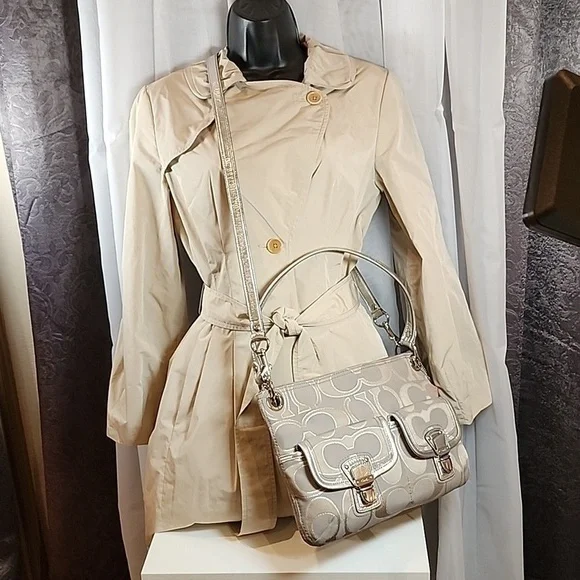 Coach Poppy Signature C Canvas Shoulder/Crossbody #18980